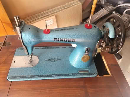 Photo of free Antique singer sewing machine (Crystal Palace) #1