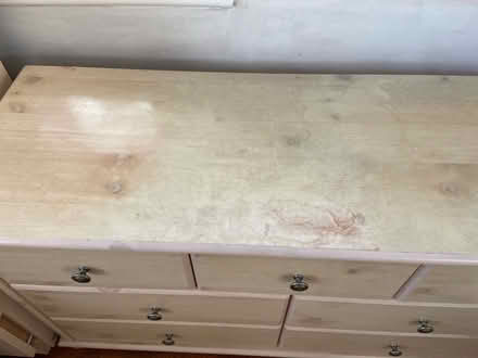 Photo of free Chest of drawers (Bn125nz) #2