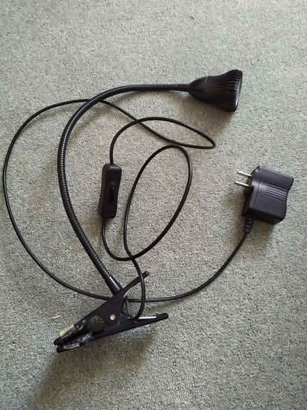 Photo of free Clip on led light (Stanford in the Vale SN7) #1