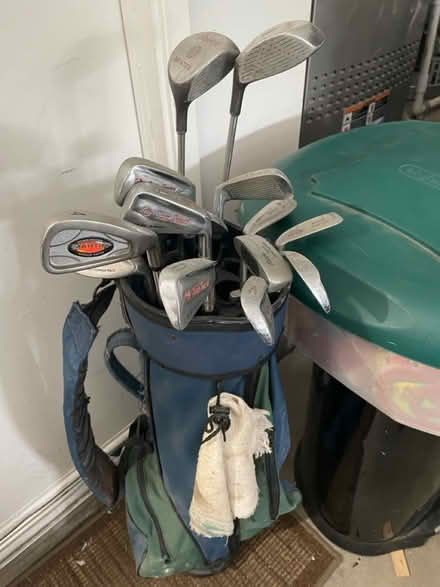 Photo of free Men’s golf clubs (Cr. Valley & golden lantern) #2