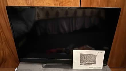 Photo of free Vizio 28” 720p flatscreen tv remote (Greece, NY) #1