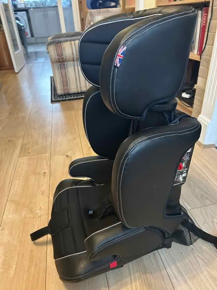Photo of free Child care seat Hudson Cozy N Safe (Iver UB8) #4