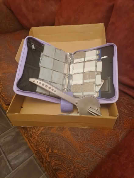 Photo of free QuickKutz squeeze manual embossing tool. (Chatham ME5) #1