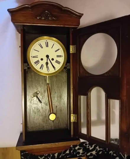 Photo of free Wall clock (Nothing hill gate W8) #1