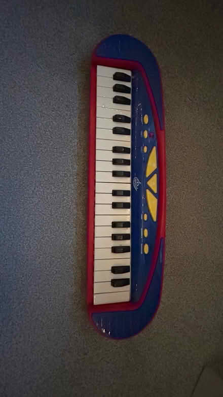 Photo of free Child’s keyboard (Holmer Green) #1