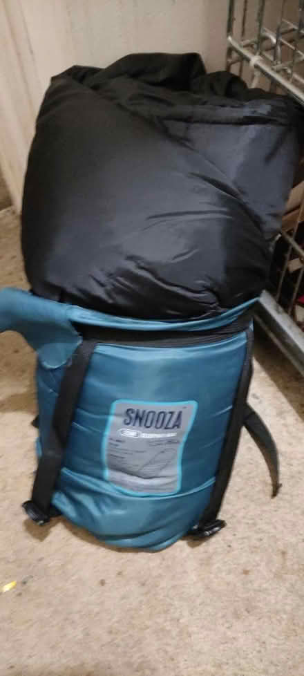 Photo of free Hi-Gear Snooza sleeping bag (Surbiton KT6) #1