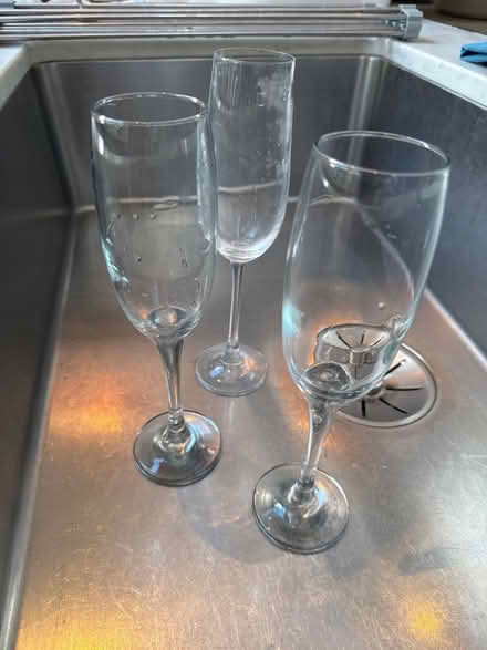 Photo of free 3x champagne flutes (Weybridge) #1