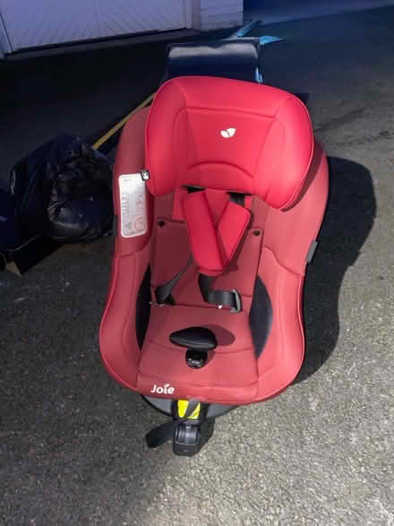 Photo of free Joie 360 isofix car seat (Hitchin) #1