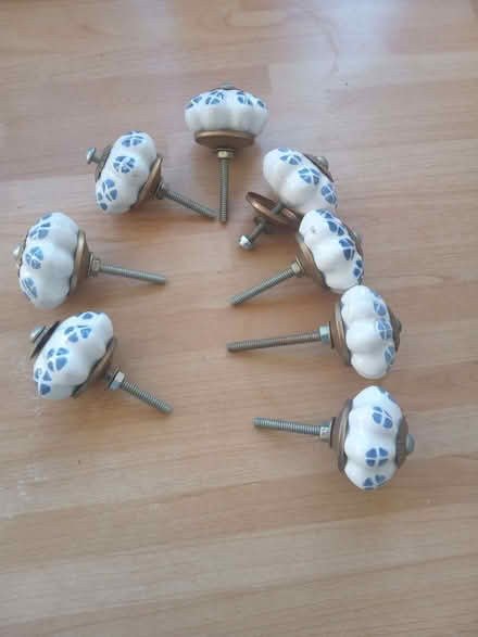 Photo of free 8 ceramic decorative drawer knobs. (Franklands Village RH17) #2
