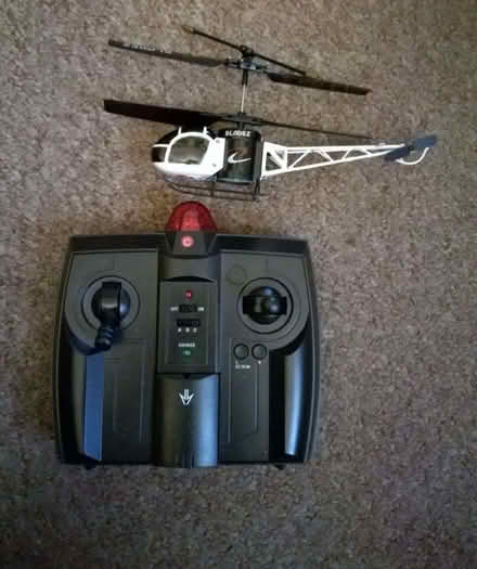 Photo of free (Faulty) RC IR Helicopter (needs new lithium-ion battery) (Westhoughton BL5) #1