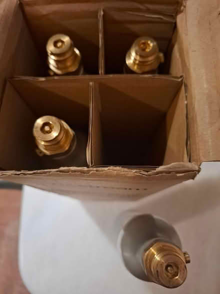 Photo of free 4 EMPTY Sodastream gas cylinders (Waterloo) #2