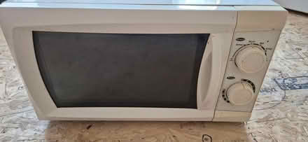 Photo of free Microwave (W7, Grosvenor Road) #2
