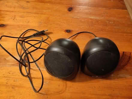 Photo of free USB stereo speakers (New Hinksey OX1) #1