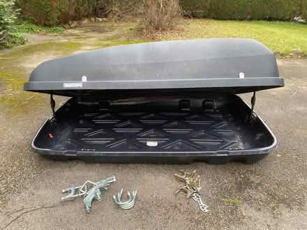 Photo of free Halfords roof box (large) (Adel LS16) #2
