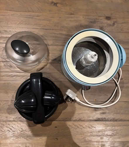 Photo of free Magimix Le Duo juicer (Horsham RH13) #3