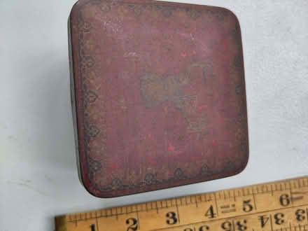 Photo of free Vintage tin with hinged lid (Henleaze Ward BS9) #2