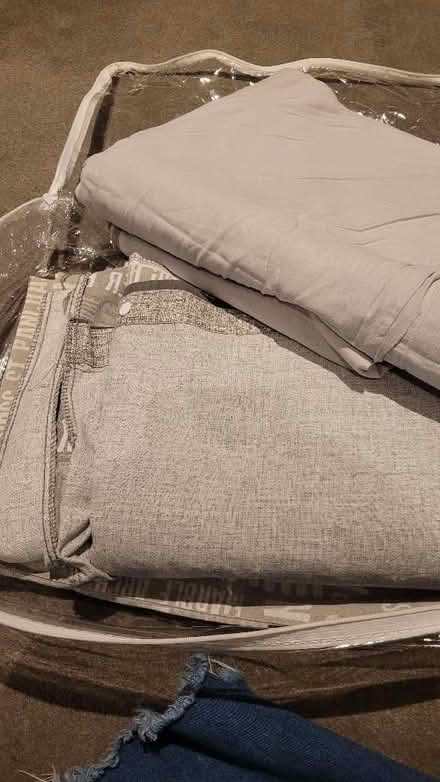 Photo of free Duvet cover set for Double bed (East Village E20) #1