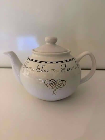 Photo of free Tea pot (Oxford Circus W1F) #1