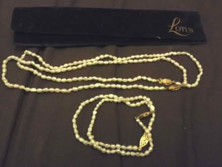 Photo of free Pearl Bracelet and Necklace (Kirkton of Auchterhouse DD3) #1