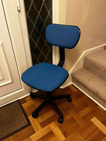 Photo of free office chair (Kirkstall LS6) #2
