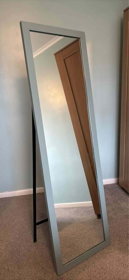 Photo of free Freestanding Mirror (Cromford DE4) #1