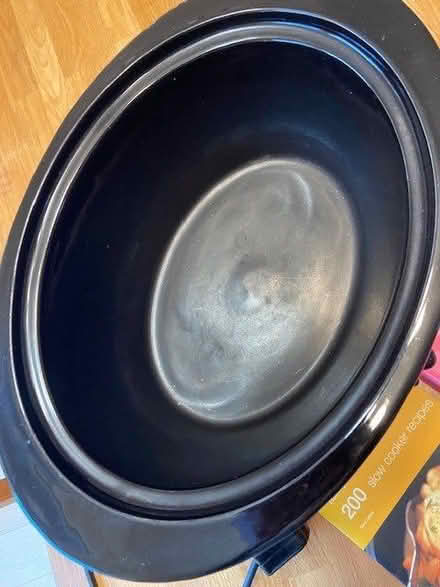 Photo of free Crock pot slow cooker. Large, working (Simonstone BB12) #3