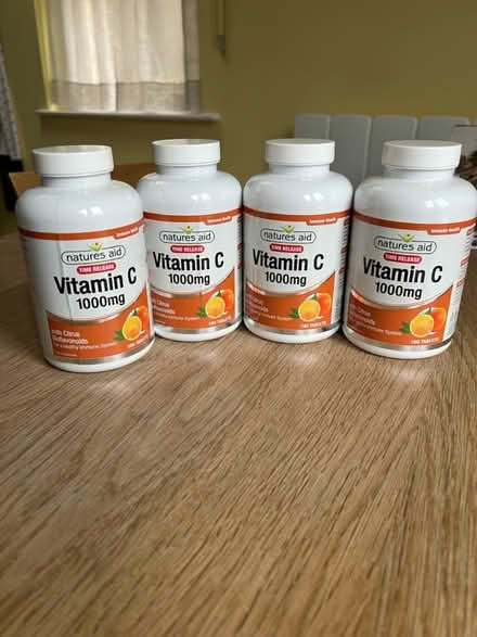 Photo of free Vitamin C tablets 4 x 180 (Hanwell) #1