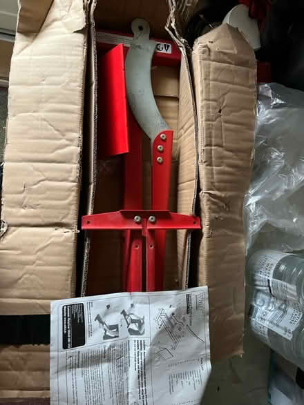 Photo of free Laminate floor cutter (oxford) #1