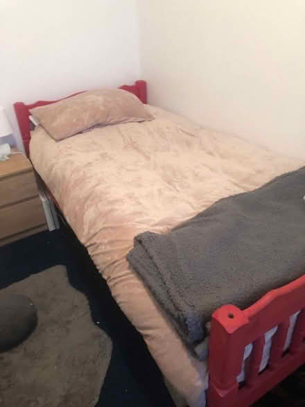Photo of free Single wooden bed (Addiscombe CR0) #2