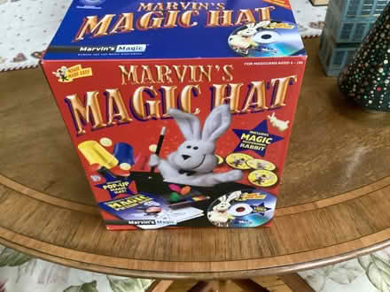 Photo of free Magic hat toy (Hanley Swan WR8) #1