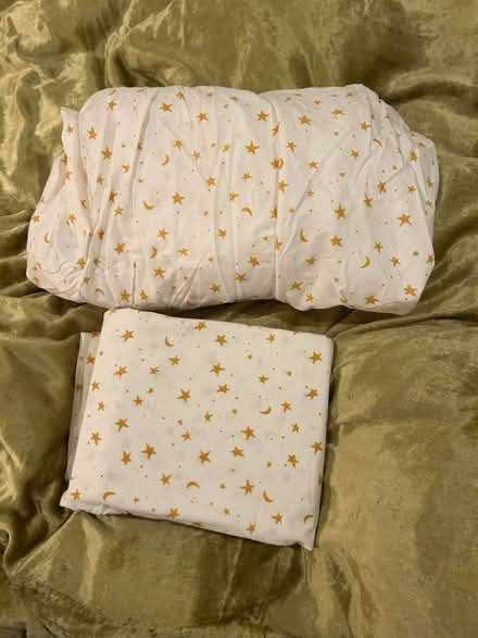 Photo of free Stars Fitted + Top Sheet (Twin) (Highland Park/Eagle Rock) #2