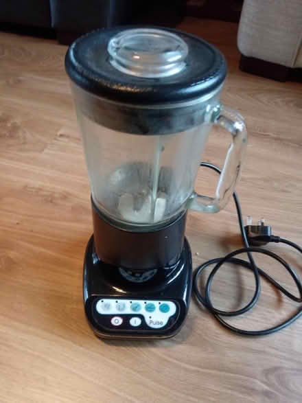 Photo of free Kitchen Aid Blender (OX14) #4