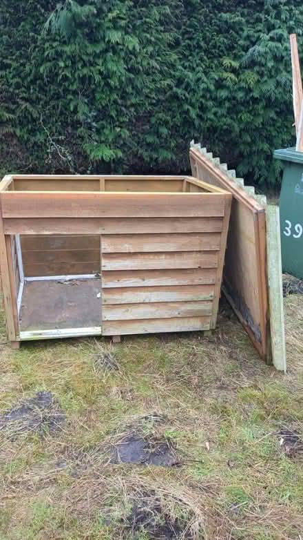 Photo of free Old kennel (WV12 5ls) #1