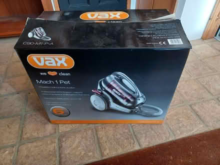 Photo of free Vax vacuum cleaner (pet attachment) (Central Hitchin, SG5) #1