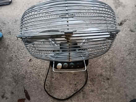 Photo of free Metal static office fan (OX14) #3