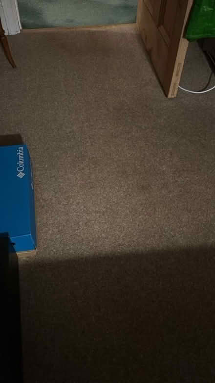 Photo of free Carpet (polyester type) (South Croydon CR2) #1