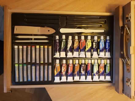 Photo of free Art box and easel (Gospel Oak NW5) #3