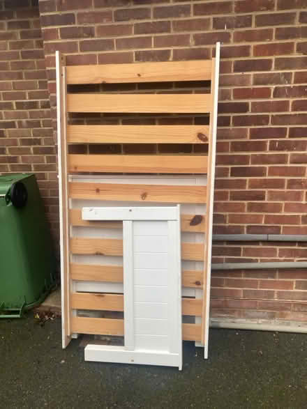 Photo of free Bed (Byfleet) #2