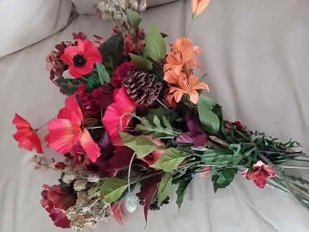 Photo of free Fake flowers (Houghton Regis LU5) #1
