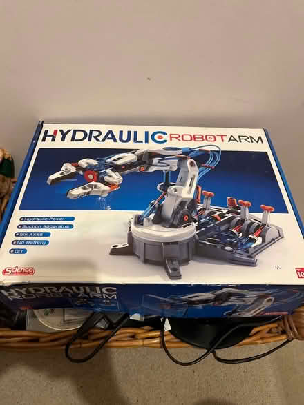 Photo of free Kit to build hydraulic robot arm (LS7) #1