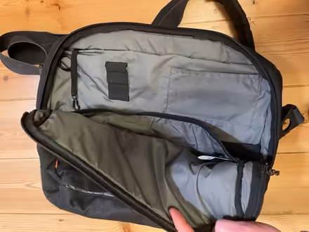 Photo of free Vaude commuting pannier (AL1) #2