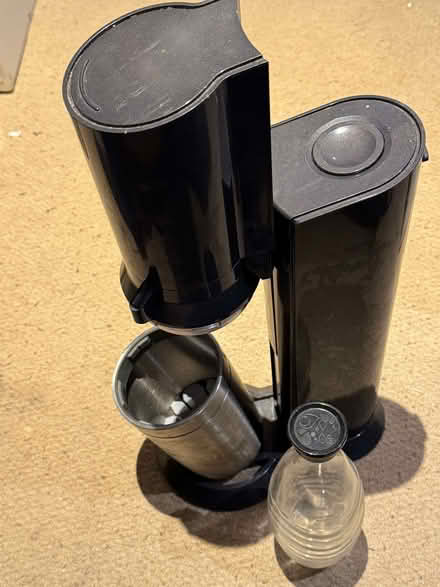 Photo of free Soda Stream fizzy water dispenser (Stroud Green N4) #2