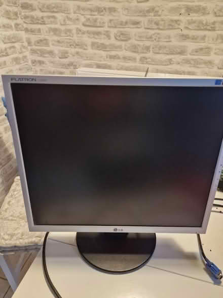 Photo of free lg 19" monitor (N17 the roundway) #2