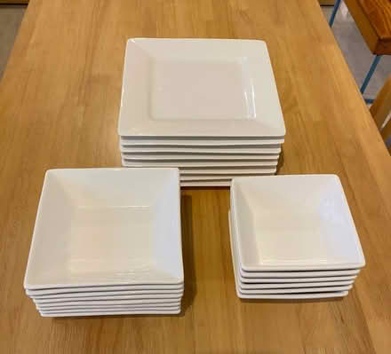 Photo of free White Square Plates and Bowls (Bracknell Forest RG12) #1