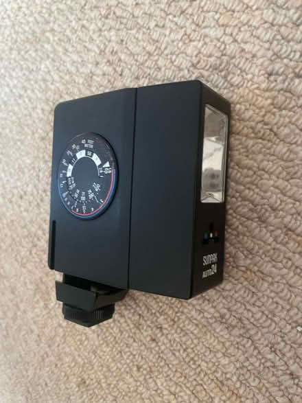 Photo of free Camera flash - Sunpak Auto 24 (Earley RG6) #1