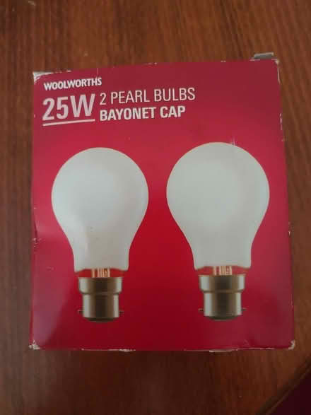 Photo of free 25w bayonet bulbs (Warminster BA12) #1