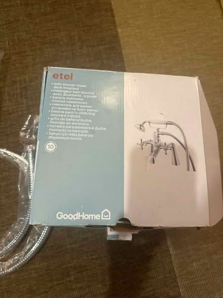 Photo of free Bathroom parts (Bethnal green E1) #3
