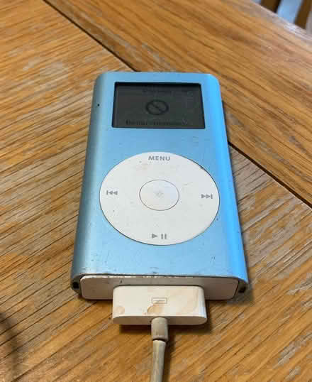 Photo of free Ipod Mini 4GB with lead (Dorking RH4) #1