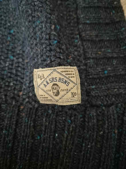 Photo of free Jumpers (IG6) #3