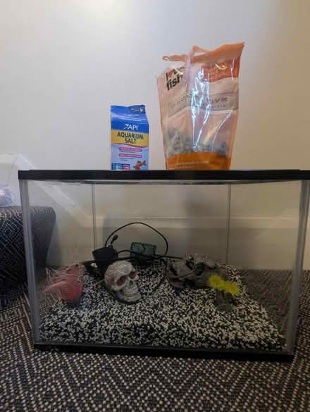 Photo of free Small Fish Tank (ST6) #1